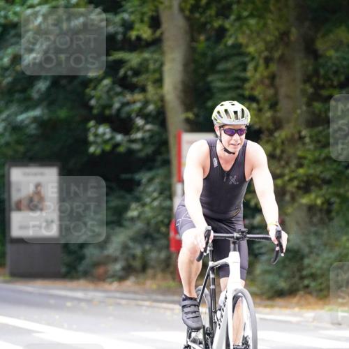 14.09.2025 - Stadtparktriathlon Michael Burmester http://msf.ph/oto/8914021 14.09.2025 12:21:58 Radfahren 1079, 1145, 1162, 1186, 1241 meine-sportfotos.de