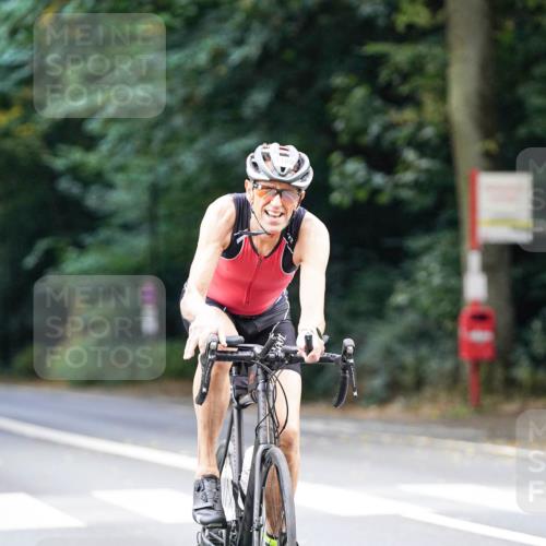 14.09.2025 - Stadtparktriathlon Michael Burmester http://msf.ph/oto/8914029 14.09.2025 12:22:10 Radfahren 1079, 1162, 1180, 1308, 1321 meine-sportfotos.de