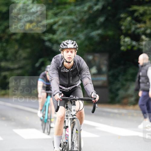 14.09.2025 - Stadtparktriathlon Michael Burmester http://msf.ph/oto/8914049 14.09.2025 12:22:37 Radfahren 1164, 1194, 1222, 1232, 1278, 1290, 1298 meine-sportfotos.de