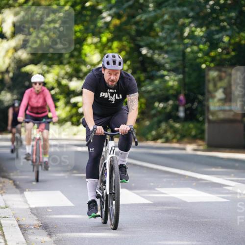 14.09.2025 - Stadtparktriathlon Michael Burmester http://msf.ph/oto/8914075 14.09.2025 12:23:01 Radfahren 1055, 1124, 1236, 1285 meine-sportfotos.de