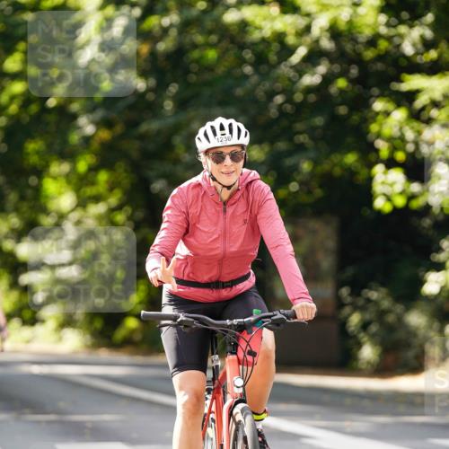 14.09.2025 - Stadtparktriathlon Michael Burmester http://msf.ph/oto/8914078 14.09.2025 12:23:03 Radfahren 1055, 1124, 1236 meine-sportfotos.de