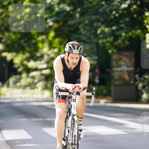 14.09.2025 - Stadtparktriathlon Michael Burmester http://msf.ph/oto/8914084 14.09.2025 12:23:12 Radfahren 1124, 1185, 1219 meine-sportfotos.de