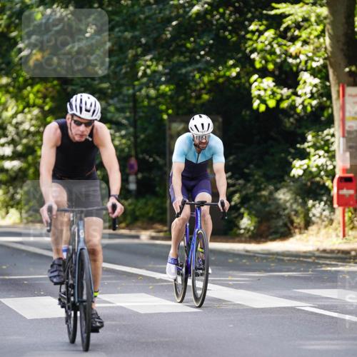 14.09.2025 - Stadtparktriathlon Michael Burmester http://msf.ph/oto/8914093 14.09.2025 12:23:28 Radfahren 1129, 1152, 1172, 1203, 1211, 1231, 1268, 1272, 1275, 1294 meine-sportfotos.de