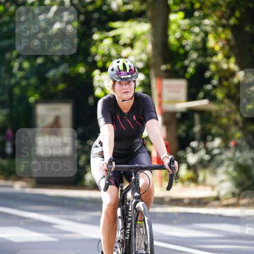 14.09.2025 - Stadtparktriathlon Michael Burmester http://msf.ph/oto/8914101 14.09.2025 12:23:50 Radfahren 1246 meine-sportfotos.de