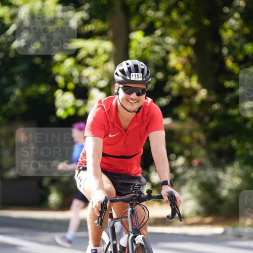 14.09.2025 - Stadtparktriathlon Michael Burmester http://msf.ph/oto/8914106 14.09.2025 12:24:02 Radfahren 1153 meine-sportfotos.de