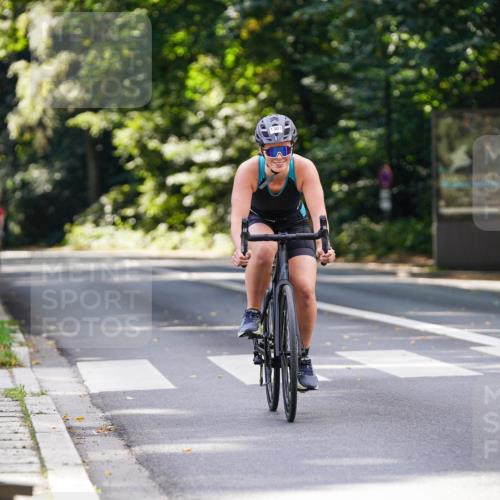 14.09.2025 - Stadtparktriathlon Michael Burmester http://msf.ph/oto/8914111 14.09.2025 12:24:15 Radfahren 1281, 1301, 1309 meine-sportfotos.de