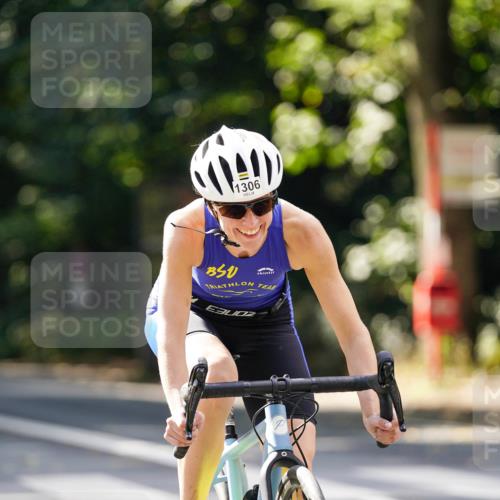 14.09.2025 - Stadtparktriathlon Michael Burmester http://msf.ph/oto/8914132 14.09.2025 12:24:59 Radfahren 1133, 1182, 1249, 1261, 1276, 1306 meine-sportfotos.de