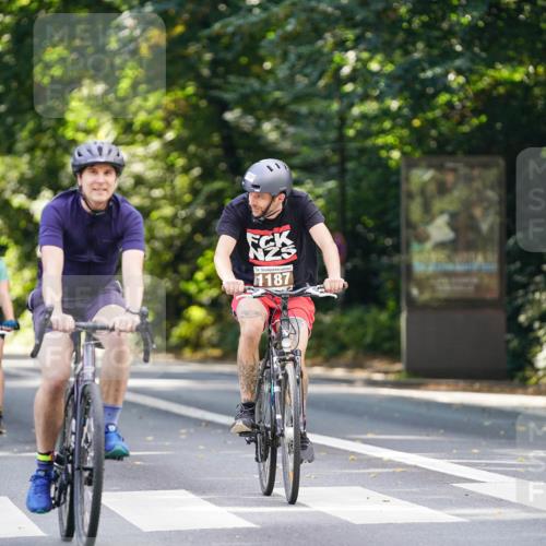 14.09.2025 - Stadtparktriathlon Michael Burmester http://msf.ph/oto/8914135 14.09.2025 12:25:07 Radfahren 1150, 1163, 1182, 1187, 1208, 1307 meine-sportfotos.de