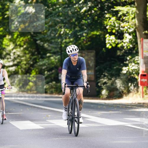 14.09.2025 - Stadtparktriathlon Michael Burmester http://msf.ph/oto/8914155 14.09.2025 12:25:35 Radfahren 1081, 1141, 1224, 1274, 1300, 1310 meine-sportfotos.de