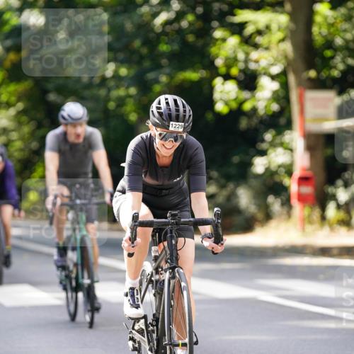 14.09.2025 - Stadtparktriathlon Michael Burmester http://msf.ph/oto/8914167 14.09.2025 12:25:46 Radfahren 1132, 1141, 1144, 1167, 1170, 1229, 1245, 1247 meine-sportfotos.de