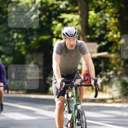 14.09.2025 - Stadtparktriathlon Michael Burmester http://msf.ph/oto/8914170 14.09.2025 12:25:47 Radfahren 1132, 1141, 1144, 1167, 1170, 1229, 1245, 1247 meine-sportfotos.de