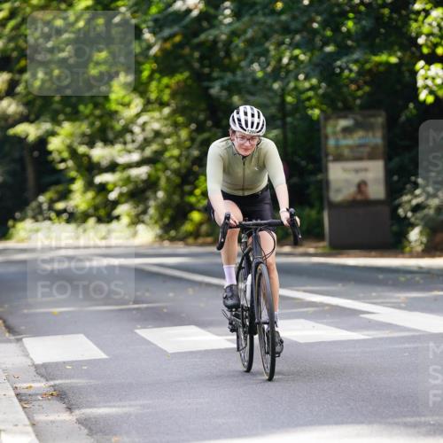 14.09.2025 - Stadtparktriathlon Michael Burmester http://msf.ph/oto/8914188 14.09.2025 12:26:07 Radfahren 1149, 1260, 1297, 1304 meine-sportfotos.de