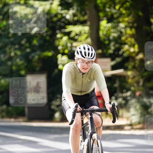 14.09.2025 - Stadtparktriathlon Michael Burmester http://msf.ph/oto/8914190 14.09.2025 12:26:08 Radfahren 1149, 1260, 1297, 1304 meine-sportfotos.de
