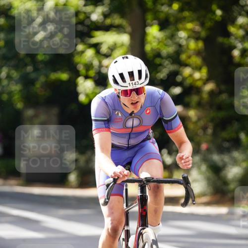14.09.2025 - Stadtparktriathlon Michael Burmester http://msf.ph/oto/8914199 14.09.2025 12:26:32 Radfahren 1143 meine-sportfotos.de