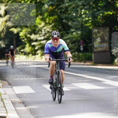 14.09.2025 - Stadtparktriathlon Michael Burmester http://msf.ph/oto/8914200 14.09.2025 12:26:47 Radfahren 1128, 1160, 1280, 1314 meine-sportfotos.de