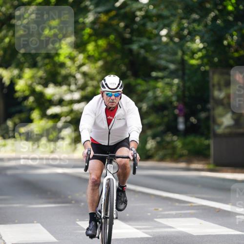 14.09.2025 - Stadtparktriathlon Michael Burmester http://msf.ph/oto/8914237 14.09.2025 12:27:52 Radfahren 1123, 1137, 1175, 1286 meine-sportfotos.de