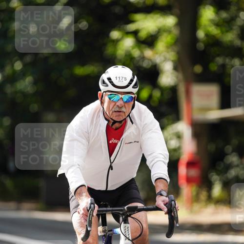 14.09.2025 - Stadtparktriathlon Michael Burmester http://msf.ph/oto/8914238 14.09.2025 12:27:53 Radfahren 1123, 1137, 1175, 1286 meine-sportfotos.de