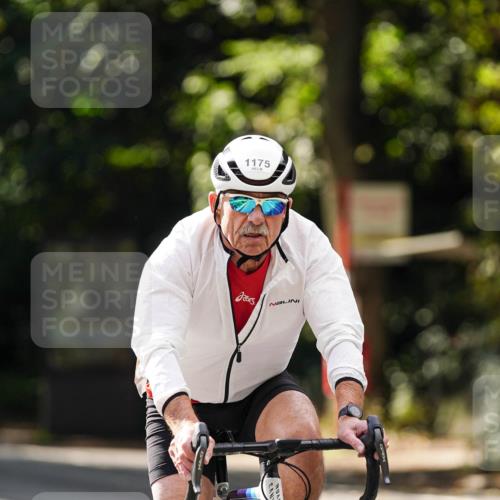 14.09.2025 - Stadtparktriathlon Michael Burmester http://msf.ph/oto/8914239 14.09.2025 12:27:53 Radfahren 1123, 1137, 1175, 1286 meine-sportfotos.de