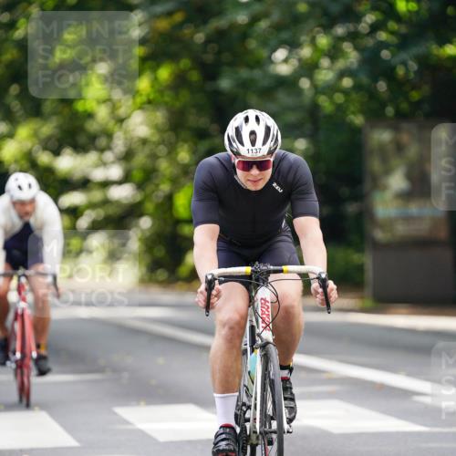 14.09.2025 - Stadtparktriathlon Michael Burmester http://msf.ph/oto/8914240 14.09.2025 12:27:57 Radfahren 1123, 1137, 1175 meine-sportfotos.de