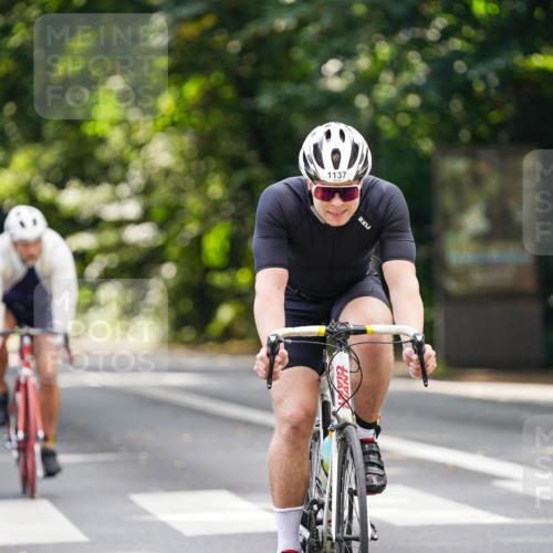 14.09.2025 - Stadtparktriathlon Michael Burmester http://msf.ph/oto/8914241 14.09.2025 12:27:57 Radfahren 1123, 1137, 1175 meine-sportfotos.de