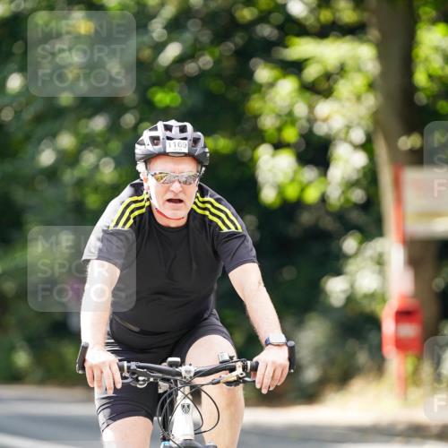 14.09.2025 - Stadtparktriathlon Michael Burmester http://msf.ph/oto/8914254 14.09.2025 12:28:32 Radfahren 1122, 1169 meine-sportfotos.de