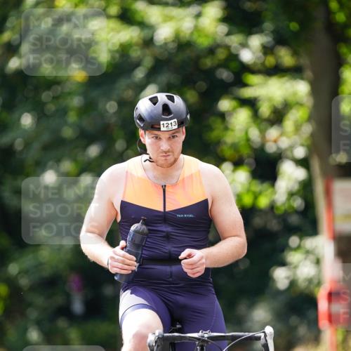 14.09.2025 - Stadtparktriathlon Michael Burmester http://msf.ph/oto/8914263 14.09.2025 12:28:56 Radfahren 1142, 1151, 1213, 1264, 1315 meine-sportfotos.de