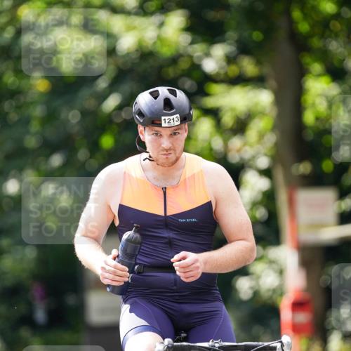 14.09.2025 - Stadtparktriathlon Michael Burmester http://msf.ph/oto/8914264 14.09.2025 12:28:56 Radfahren 1142, 1151, 1213, 1264, 1315 meine-sportfotos.de