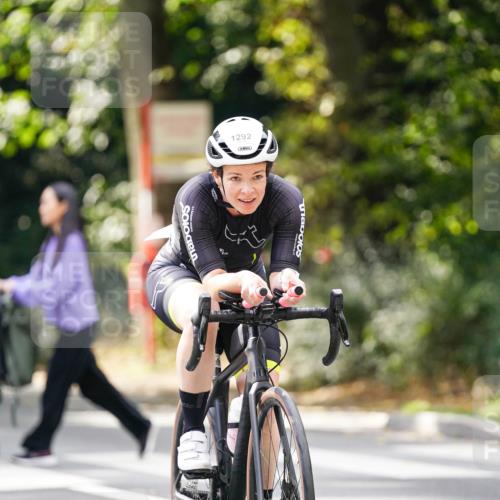 14.09.2025 - Stadtparktriathlon Michael Burmester http://msf.ph/oto/8914283 14.09.2025 12:29:13 Radfahren 1257, 1292, 1293, 1319 meine-sportfotos.de