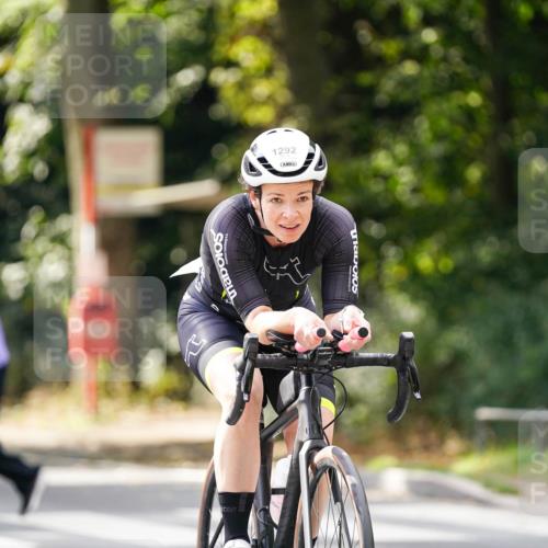14.09.2025 - Stadtparktriathlon Michael Burmester http://msf.ph/oto/8914284 14.09.2025 12:29:13 Radfahren 1257, 1292, 1293, 1319 meine-sportfotos.de