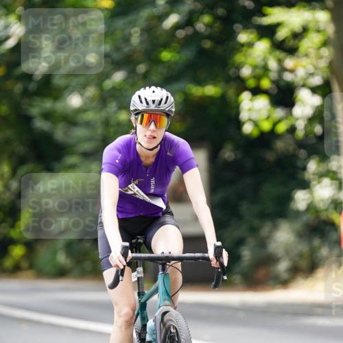 14.09.2025 - Stadtparktriathlon Michael Burmester http://msf.ph/oto/8914289 14.09.2025 12:29:27 Radfahren 1197, 1291 meine-sportfotos.de