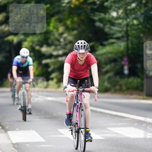 14.09.2025 - Stadtparktriathlon Michael Burmester http://msf.ph/oto/8914291 14.09.2025 12:29:42 Radfahren 1204, 1258, 1298, 1311 meine-sportfotos.de