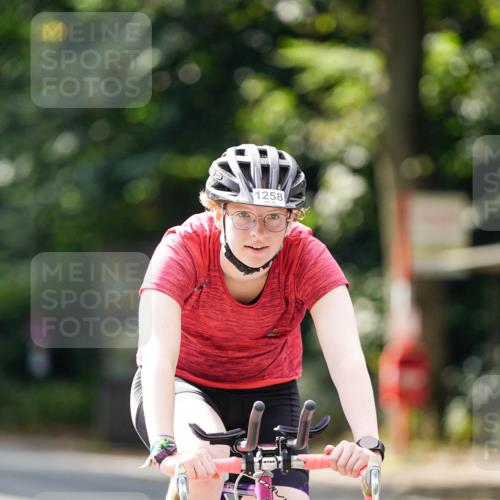 14.09.2025 - Stadtparktriathlon Michael Burmester http://msf.ph/oto/8914293 14.09.2025 12:29:44 Radfahren 1204, 1258, 1298, 1311 meine-sportfotos.de