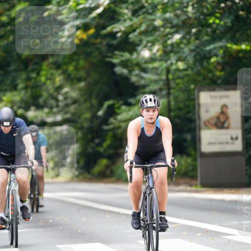 14.09.2025 - Stadtparktriathlon Michael Burmester http://msf.ph/oto/8914305 14.09.2025 12:29:54 Radfahren 1134, 1159, 1183, 1241, 1311, 1316 meine-sportfotos.de
