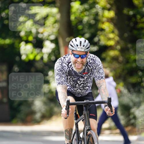 14.09.2025 - Stadtparktriathlon Michael Burmester http://msf.ph/oto/8914320 14.09.2025 12:30:09 Radfahren 1180, 1192, 1248, 1273, 1308 meine-sportfotos.de