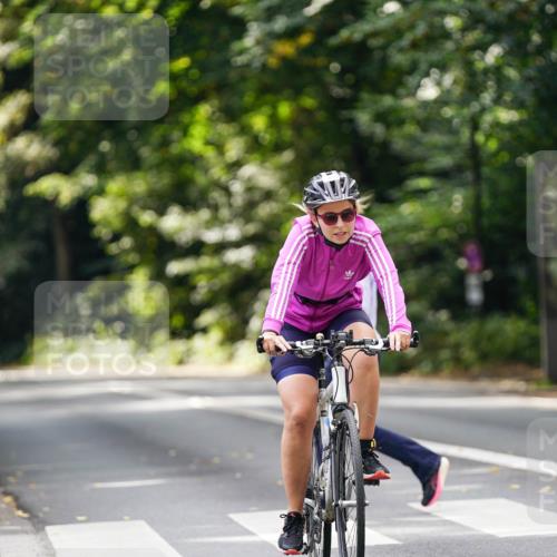 14.09.2025 - Stadtparktriathlon Michael Burmester http://msf.ph/oto/8914323 14.09.2025 12:30:11 Radfahren 1184, 1192, 1248, 1273, 1308 meine-sportfotos.de