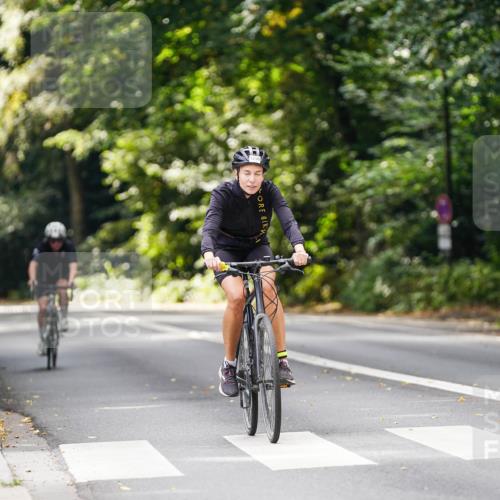 14.09.2025 - Stadtparktriathlon Michael Burmester http://msf.ph/oto/8914329 14.09.2025 12:30:30 Radfahren 1145, 1290, 1312 meine-sportfotos.de