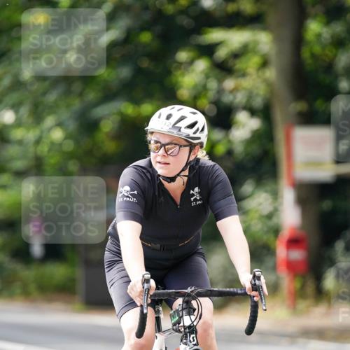 14.09.2025 - Stadtparktriathlon Michael Burmester http://msf.ph/oto/8914332 14.09.2025 12:30:35 Radfahren 1199, 1290, 1312 meine-sportfotos.de