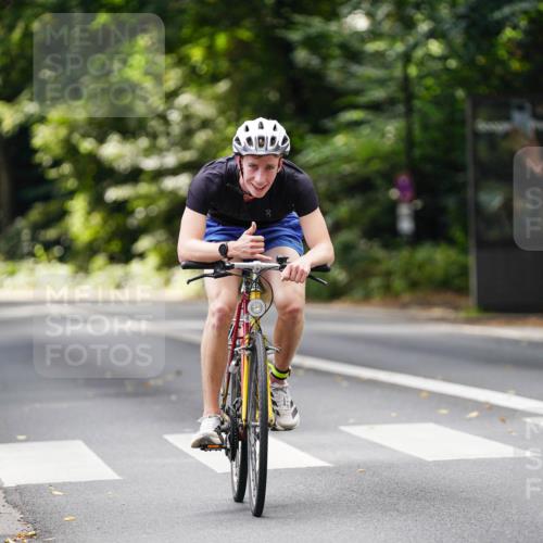 14.09.2025 - Stadtparktriathlon Michael Burmester http://msf.ph/oto/8914334 14.09.2025 12:30:39 Radfahren 1152, 1199, 1231, 1312 meine-sportfotos.de