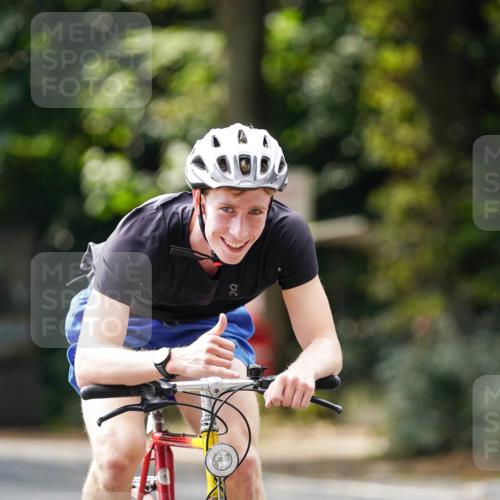 14.09.2025 - Stadtparktriathlon Michael Burmester http://msf.ph/oto/8914336 14.09.2025 12:30:40 Radfahren 1152, 1199, 1231, 1312 meine-sportfotos.de