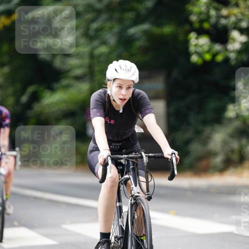 14.09.2025 - Stadtparktriathlon Michael Burmester http://msf.ph/oto/8914346 14.09.2025 12:30:53 Radfahren 1237, 1251, 1263, 1278, 1288, 1295, 1321 meine-sportfotos.de