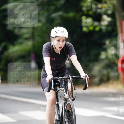 14.09.2025 - Stadtparktriathlon Michael Burmester http://msf.ph/oto/8914347 14.09.2025 12:30:53 Radfahren 1237, 1251, 1263, 1278, 1288, 1295, 1321 meine-sportfotos.de
