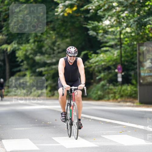 14.09.2025 - Stadtparktriathlon Michael Burmester http://msf.ph/oto/8914359 14.09.2025 12:31:08 Radfahren 1214, 1277 meine-sportfotos.de