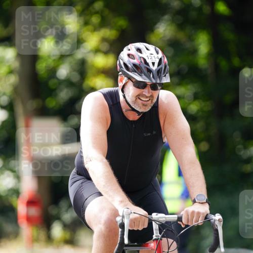 14.09.2025 - Stadtparktriathlon Michael Burmester http://msf.ph/oto/8914360 14.09.2025 12:31:10 Radfahren 1214, 1277 meine-sportfotos.de