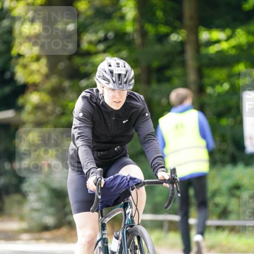 14.09.2025 - Stadtparktriathlon Michael Burmester http://msf.ph/oto/8914363 14.09.2025 12:31:20 Radfahren 1254, 1289, 1294 meine-sportfotos.de