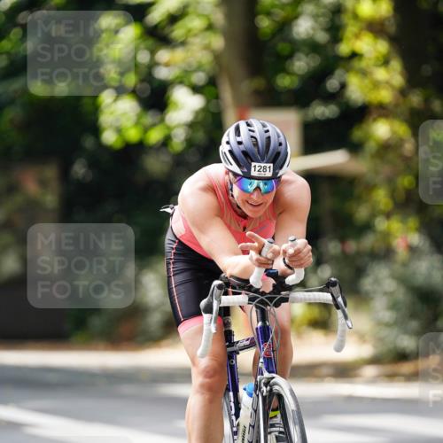 14.09.2025 - Stadtparktriathlon Michael Burmester http://msf.ph/oto/8914377 14.09.2025 12:31:42 Radfahren 1222, 1279, 1281 meine-sportfotos.de