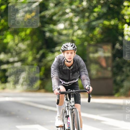 14.09.2025 - Stadtparktriathlon Michael Burmester http://msf.ph/oto/8914379 14.09.2025 12:31:49 Radfahren 1222, 1232, 1281 meine-sportfotos.de