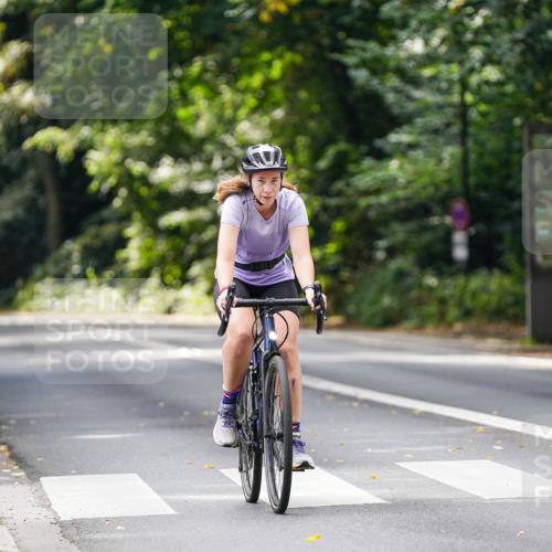 14.09.2025 - Stadtparktriathlon Michael Burmester http://msf.ph/oto/8914381 14.09.2025 12:31:52 Radfahren 1222, 1232 meine-sportfotos.de