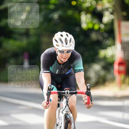 14.09.2025 - Stadtparktriathlon Michael Burmester http://msf.ph/oto/8914394 14.09.2025 12:32:16 Radfahren 1268, 1272, 1317 meine-sportfotos.de