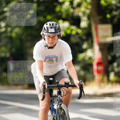 14.09.2025 - Stadtparktriathlon Michael Burmester http://msf.ph/oto/8914397 14.09.2025 12:32:24 Radfahren 1153, 1158, 1239, 1261, 1272, 1285 meine-sportfotos.de