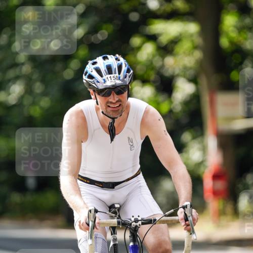 14.09.2025 - Stadtparktriathlon Michael Burmester http://msf.ph/oto/8914404 14.09.2025 12:32:29 Radfahren 1153, 1158, 1236, 1239, 1261, 1272, 1285 meine-sportfotos.de